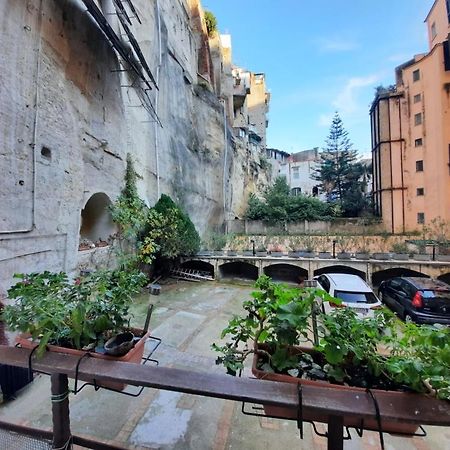 La Casa Nella Roccia Appartement Napels Buitenkant foto